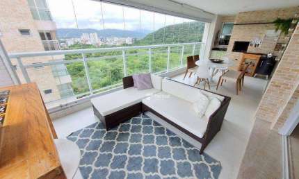 Apartamento à venda na Praia da Enseada Guarujá / SP.