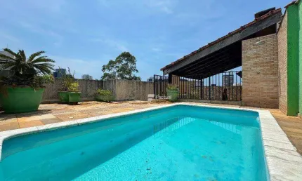 Cobertura à venda, localizado na  Praia do Tombo  - Guarujá / SP.