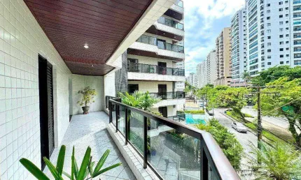 Apartamento à venda, localizado na Praia das Pitangueiras - Guarujá / SP.