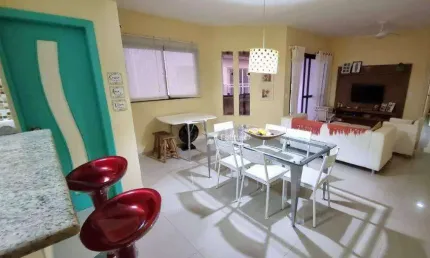 Apartamento à venda na Praia da Enseada Guarujá / SP.