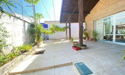 Casa com 3 dormitórios à venda, 500 m² por R$ 950.000,00 - Enseada - Guarujá/SP