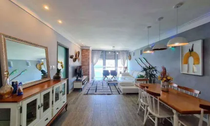 Apartamento à venda na Praia das Pitangueiras - Guarujá/SP.