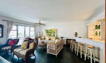 Apartamento à venda na Praia de Pitangueiras - Guarujá /SP.