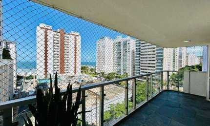 Apartamento à venda na Praia de Pitangueiras - Guarujá / SP.