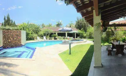 Casa com 6 dormitórios, 512 m² - venda por R$ 3.500.000 ou aluguel por R$ 17.000/mês - Acapulco - Guarujá/SP