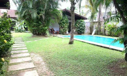 Casa com 3 dormitórios à venda, 300 m² por R$ 2.200.000,00 - Acapulco - Guarujá/SP