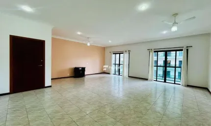 Apartamento à venda na Praia de Pitangueiras - Guarujá / SP.