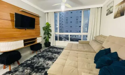 Apartamento à venda na Praia da Pitangueiras no Guarujá / SP.