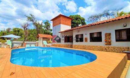 CASA 05 QUARTOS, 03 SUITES, PISCINA E QUADRA LAGOA MANSÕES!!