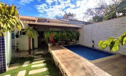 Casa no bairro Lundcea - 03 quartos com suíte e piscina!!