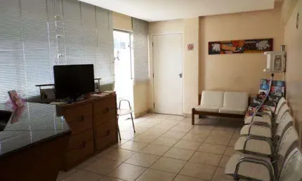 Comercial para Venda em Belo Horizonte, Santa Efigênia, 4 dormitórios, 5 banheiros, 3 vagas