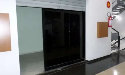 Loja para Venda em Belo Horizonte, Funcionários, 1 banheiro