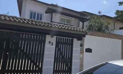 Casa para Venda em Niterói, Itaipu, 4 dormitórios, 1 suíte, 2 banheiros, 3 vagas