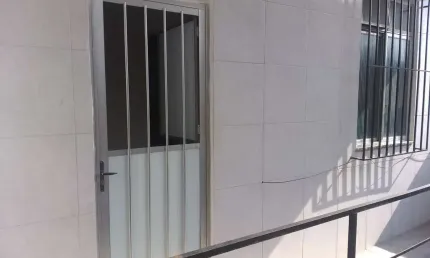 Kitnet / Stúdio para alugar na Rua Japuanga, 115, Parada de Lucas, Rio de Janeiro