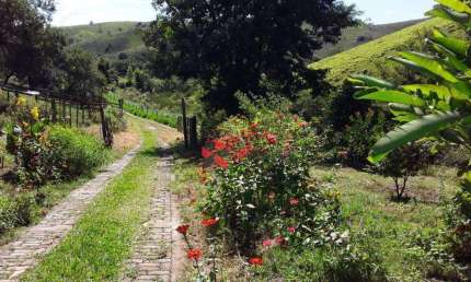 Sítio com 3 dormitórios à venda, 68000 m² por R$ 530.000,00 - Zona Rural - São Luiz do Paraitinga/SP