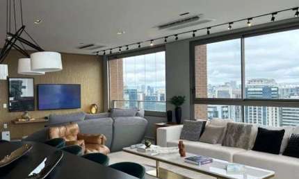 Apartamento para venda possui 135 metros quadrados com 2 quartos