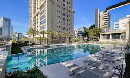 Lindo Apartamento na Cidade Jardim de 4 suítes com vista para Ponte Estaiada.