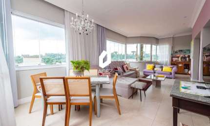 Casa Residencial ou Comercial maravilhosa com 450m² de área construída em Santa