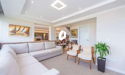 Apartamento Duplex a venda no Novo Mundo, com 4 quartos sendo 2 suítes