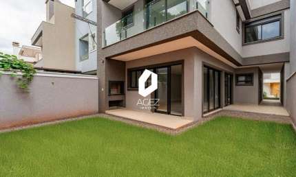 Casa nova em condomínio, com 03 suítes e amplo terraço!