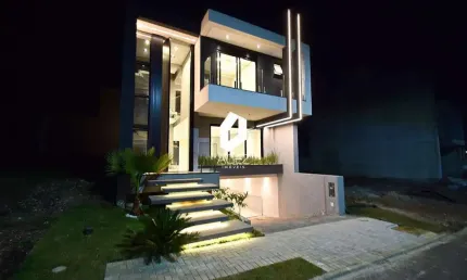 Casa de alto padrão à venda em São José dos Pinhais – Condomínio Fechado com Laz