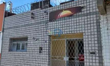 Casa Padrão / Casa Padrão em Natal / Casa em Rua Pública / Casa no Bairro Alecrim