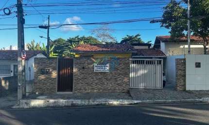 CASA EM CASTELO BRANCO/ CASA COM 5 QUARTOS/ CASA COM 3 GARAGENS/ CASA ESPAÇOSA/ CASA EM JOÃO PESSOA/ CASA MURADA