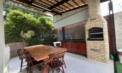 RESIDENCIAL IGUAÇU PARK - Casa Duplex/*Casa Duplex de Condomínio Av. Gandhi*