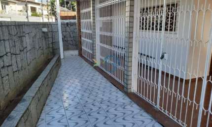 Casa Padrão / Venda de casa no Barro Vermelho em Natal-RN