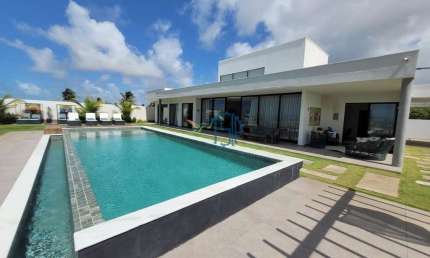 CASA EM BARRA DO RIO - Casa Alto Padrão/ Praia de Barra do Rio