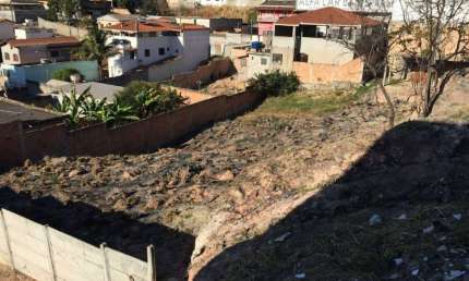 Terreno à venda na Avenida Tapajós, 465, Laranjeiras, Betim