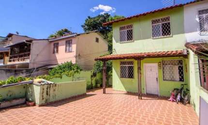 Casa à venda na Rua Luiz Carlos Ribeiro, 291, Teixeira Dias, Belo Horizonte