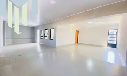 Imperdível oportunidade: Casa à venda em Marília-SP, Jardim Marília, 3 quartos, 1 suíte, 1 sala, 2 vagas, 130m².