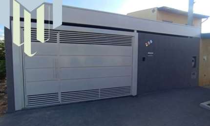 Casa à venda em Marília-SP, Jardim Nacional: 2 quartos, sala, banheiro, 2 vagas de garagem, 55m² de área. Aproveite!