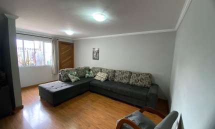 Casa com 2 pavimentos 4 quartos à venda no Bairro Cajuru - Curitiba