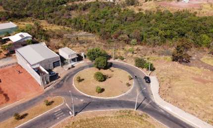 Lote de 1.000 m² à Venda no Jardim dos Ipês – Localização Privilegiada em Caldas Novas!