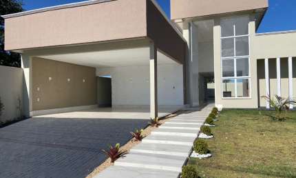 Casa a Venda Condomínio Marinas de Caldas, em Caldas Novas.
