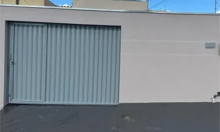 Casa com 2 quartos à venda na Rua 3, Qd 4, Residencial Lago de Cristal, Caldas Novas