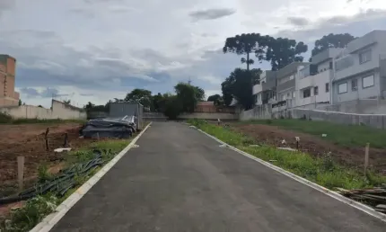 Terreno 180m² em condominio fechado, no bairro do uberaba - curitiba-pr.
