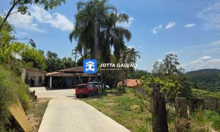 Chácara / sítio com 3 quartos à venda na Rua Dr. Carlos Ungaratto, 222, Jardim Placidolandia, Serra Negra, 250 m2 por R$ 800.000