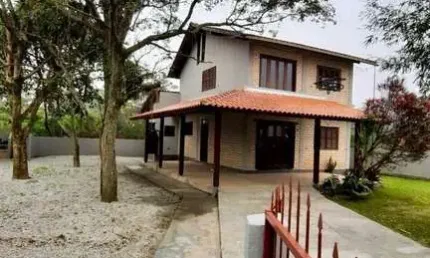 Casa em excelente localização no bairro Rio Vermelho!
