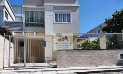 Casa Padrão para Venda em Ingleses do Rio Vermelho Florianópolis-SC