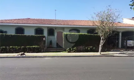 Casa a venda no Planalto Paraíso com 3 dorms sendo 01 suite