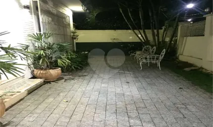 Maravilhosa casa ampla e térrea na região do Estância Suiça