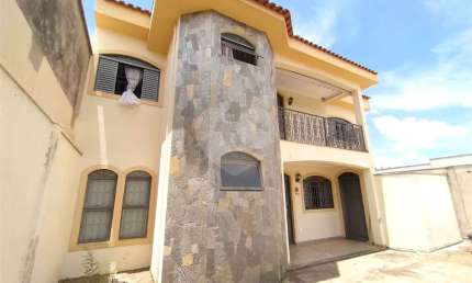 Casa sobrado com 2 dormitórios, no Parque Santa Felícia