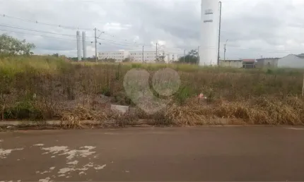 Lote no jardim do bosque, aceita financiamento ou aquisição de terreno e construção .