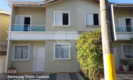 Casa em condomínio fechado com 3 quartos à venda na Rua Aristides de Santi, 13, Azulville I, São Carlos