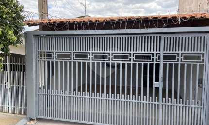 Casa com 3 quartos à venda na Rua Maurício Valente Osório, 273, Vila Conceição, São Carlos
