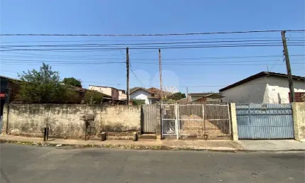Terreno à venda na Rua Eugênio de Andrade Egas, 146, Vila Brasília, São Carlos
