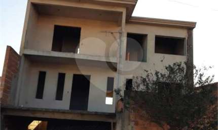 Casa com 3 quartos à venda na Rua Carlos Duarte de Souza, 45, Jardim de Cresci, São Carlos